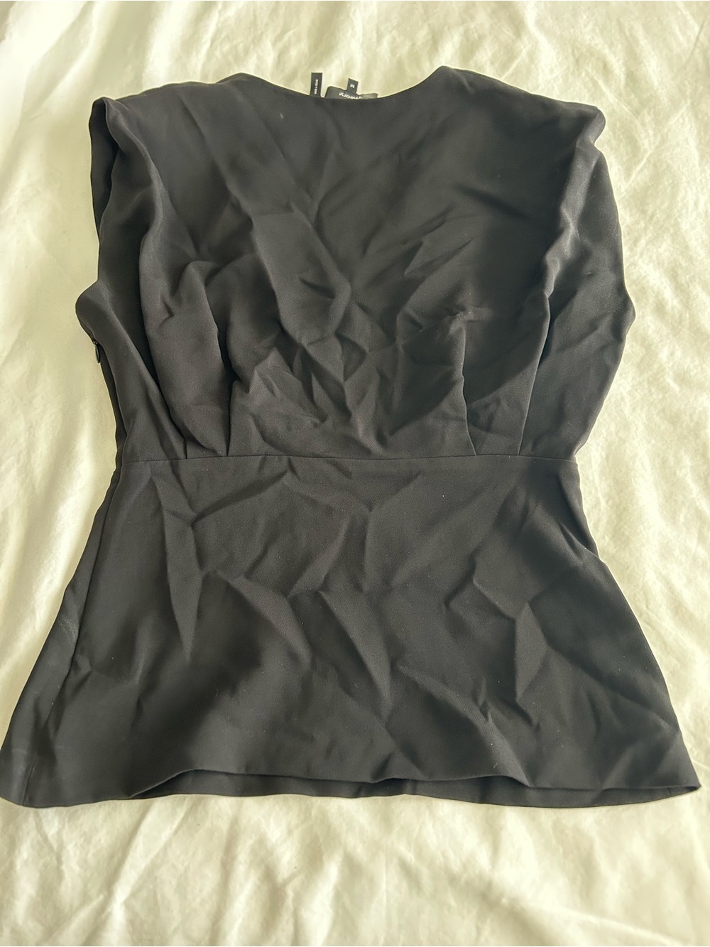 Theory Black V-Neck Pleated Sleeveless Blouse - Picture 8 of 9